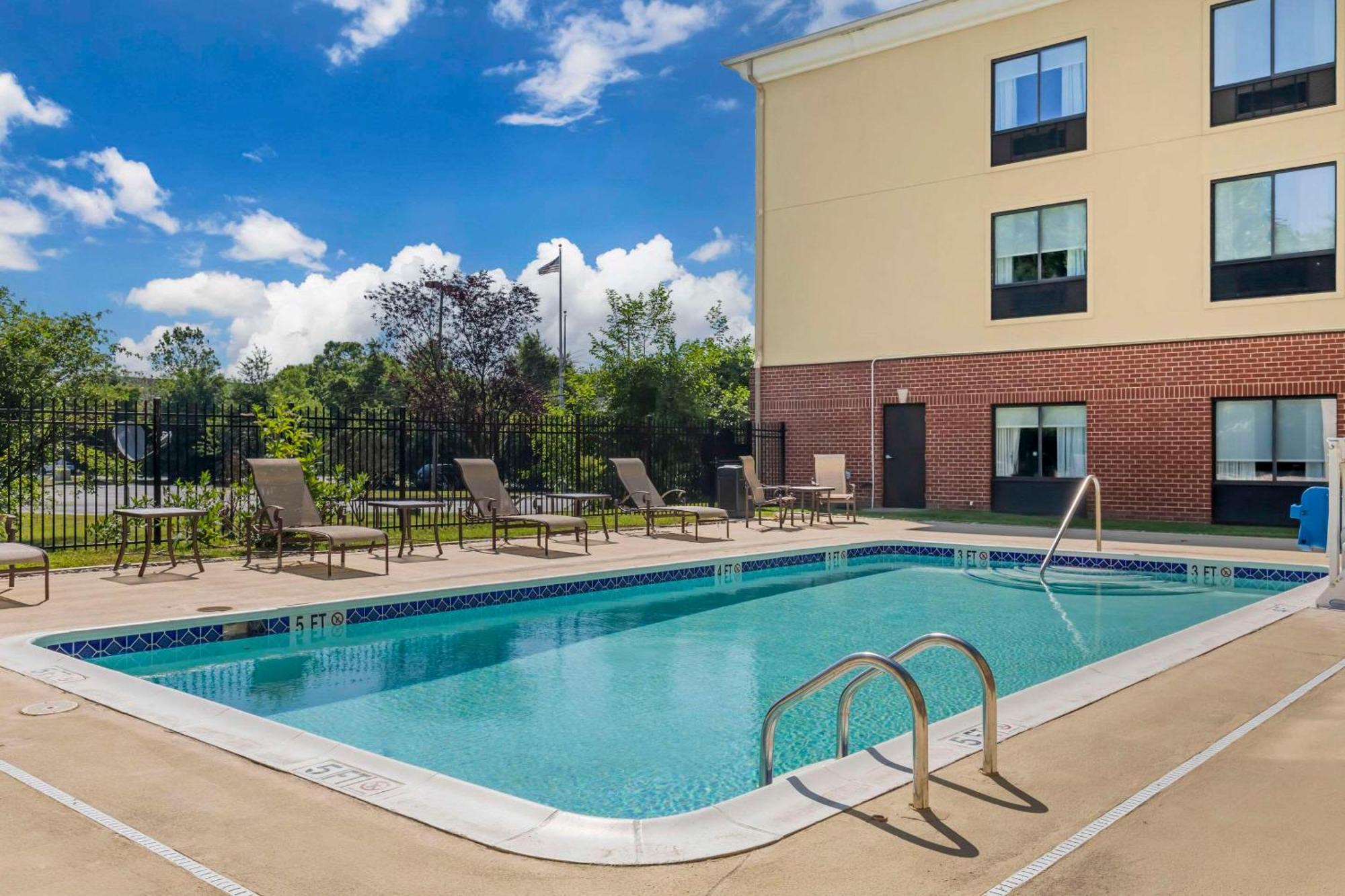 Comfort Inn & Suites Chestertown Buitenkant foto